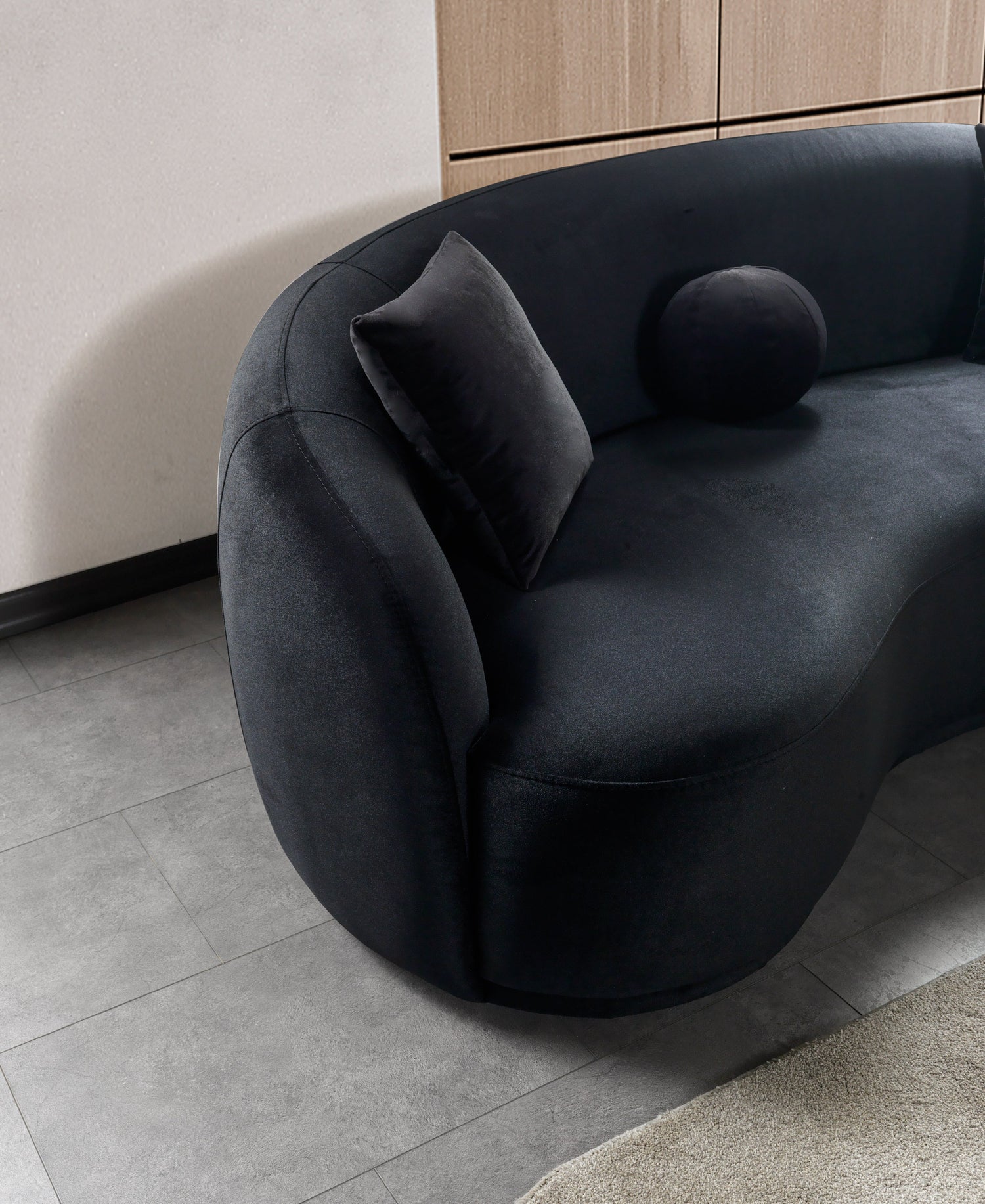 Bonita Black Velvet Loveseat 81" - BONITABLACKVL-L