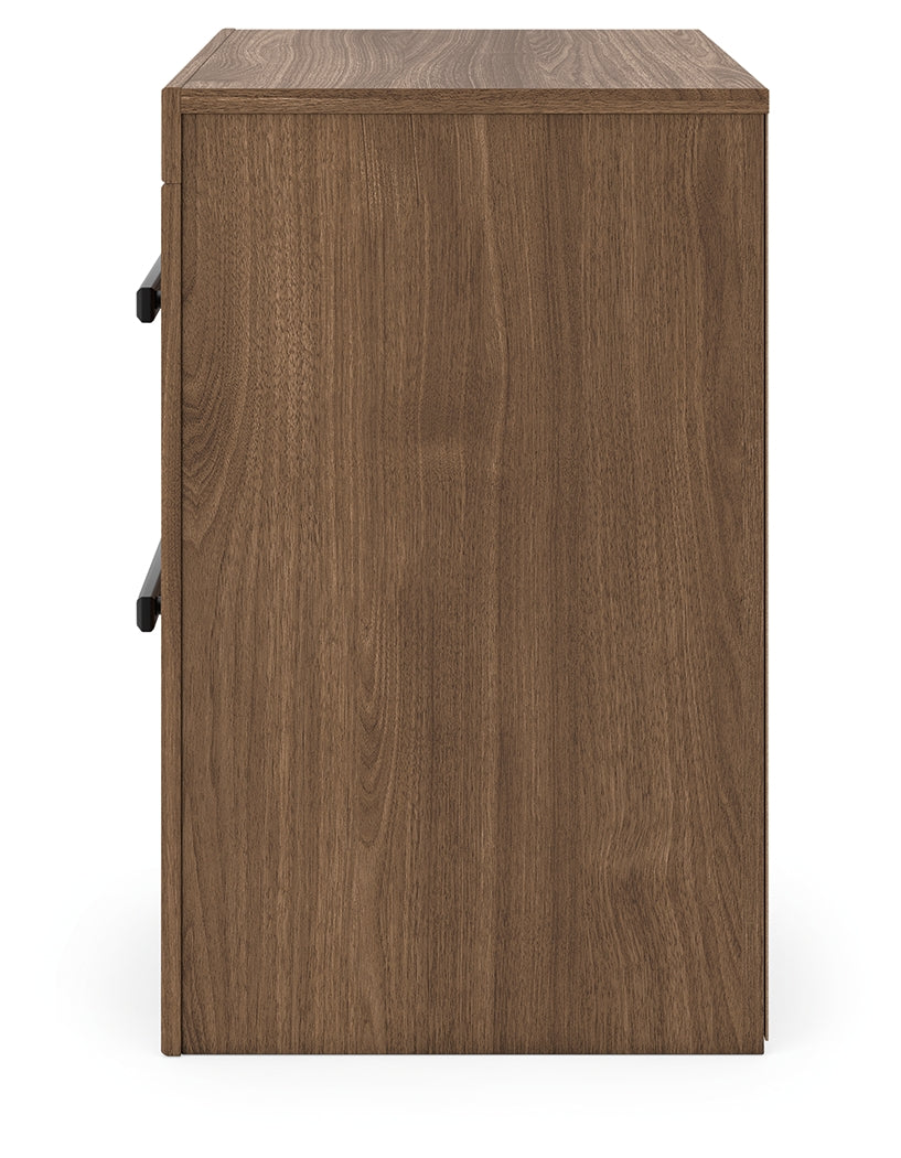 Broachmyn Auburn Nightstand - PCB1116-92