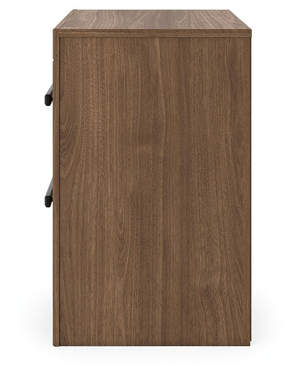 Broachmyn Auburn Nightstand - PCB1116-92