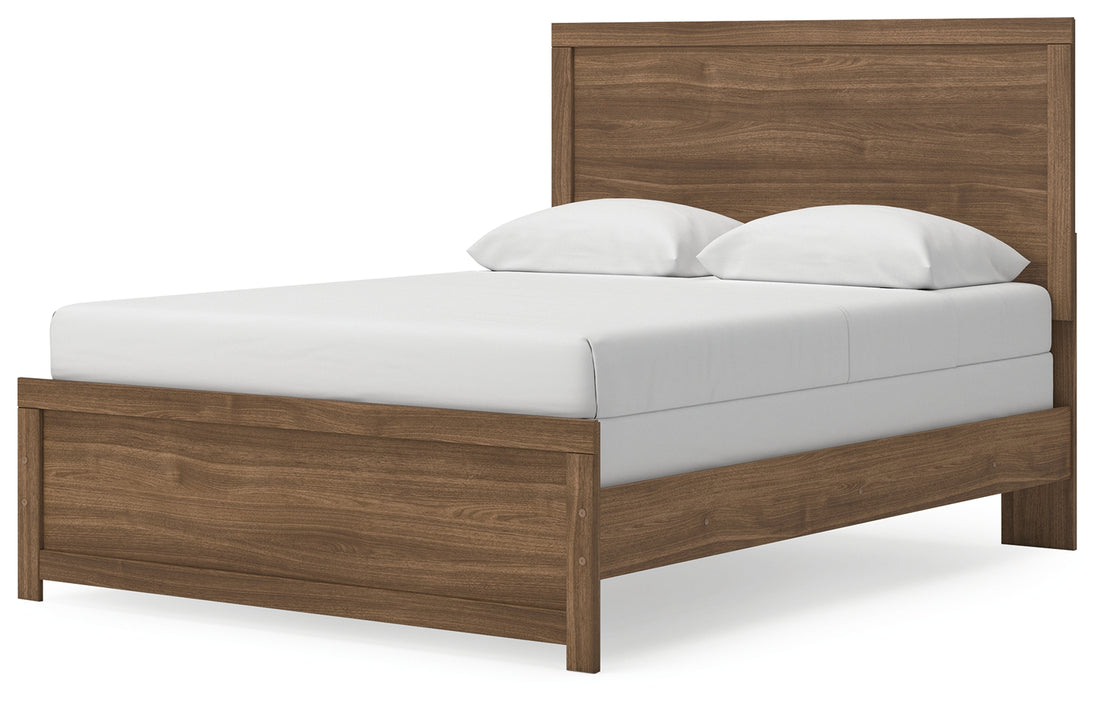 Broachmyn Auburn Queen Panel Bed - PCB1116B2