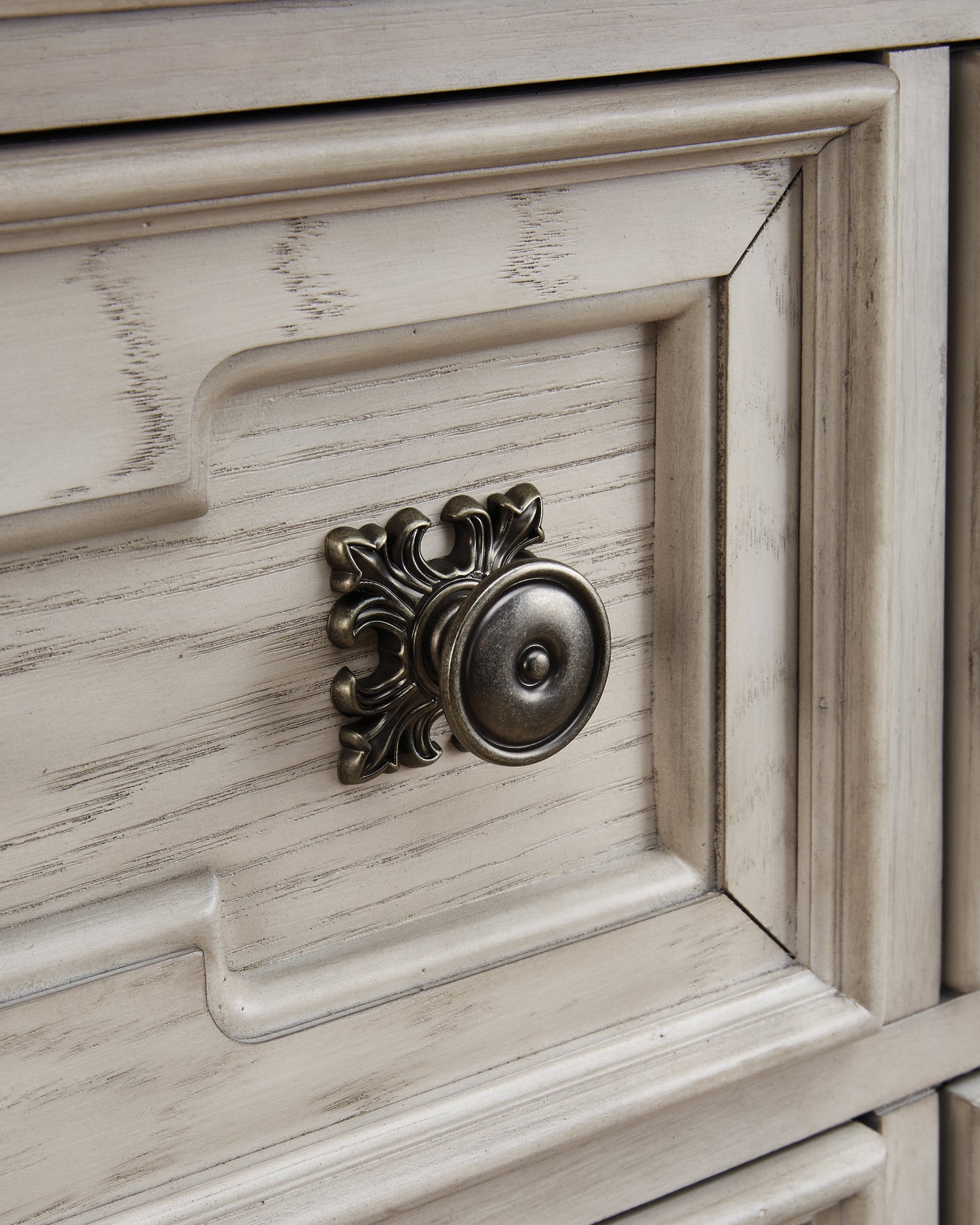 Bruchandi Antique White Nightstand - PCB948-93