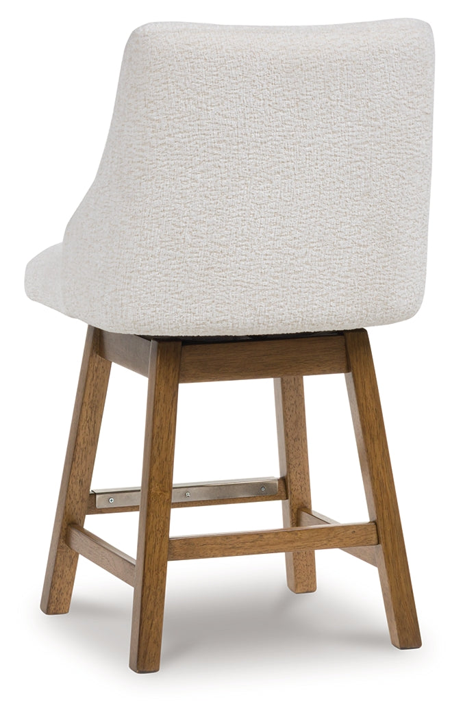 Cabalynn Counter Height Dining Table and 4 Barstools - D974D5