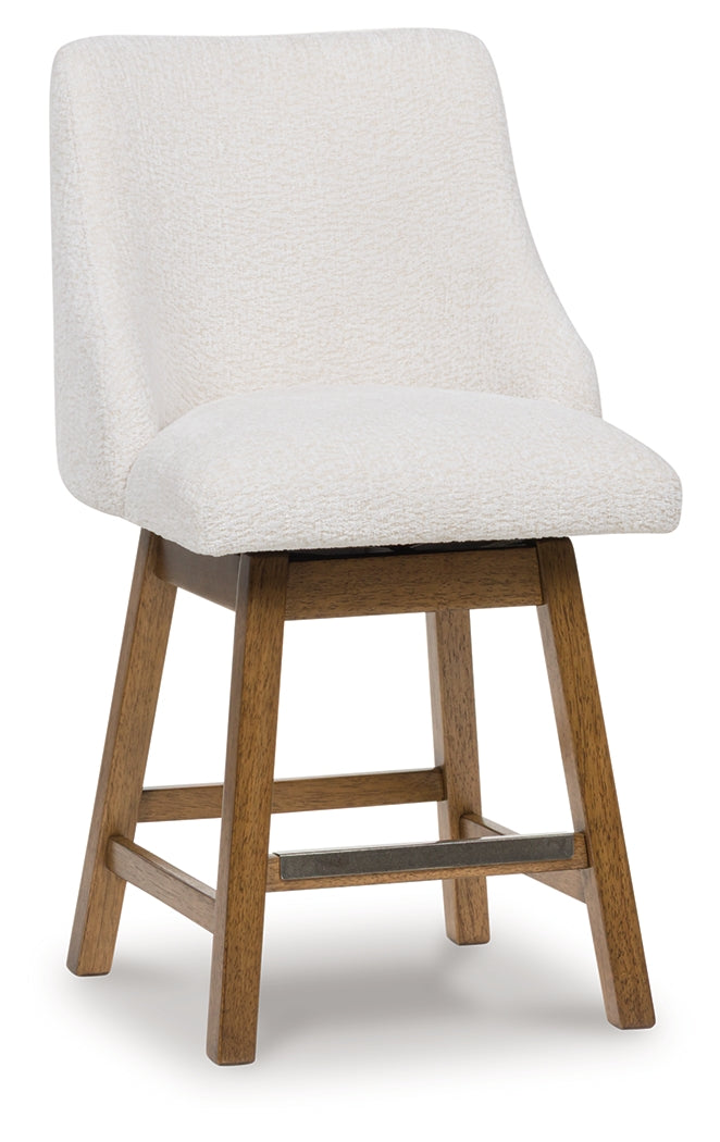 Cabalynn Counter Height Dining Table and 4 Barstools - D974D5