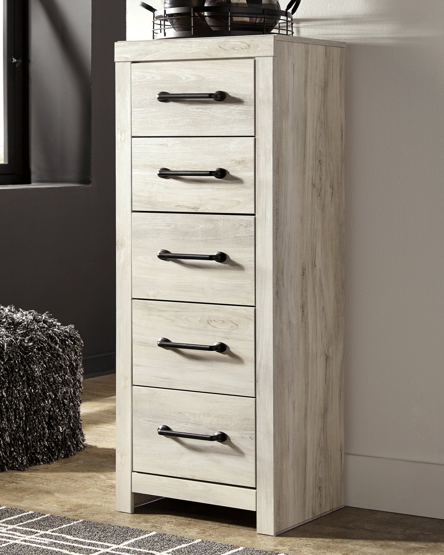 Cambeck Queen Panel Bed and Chest - B192B121