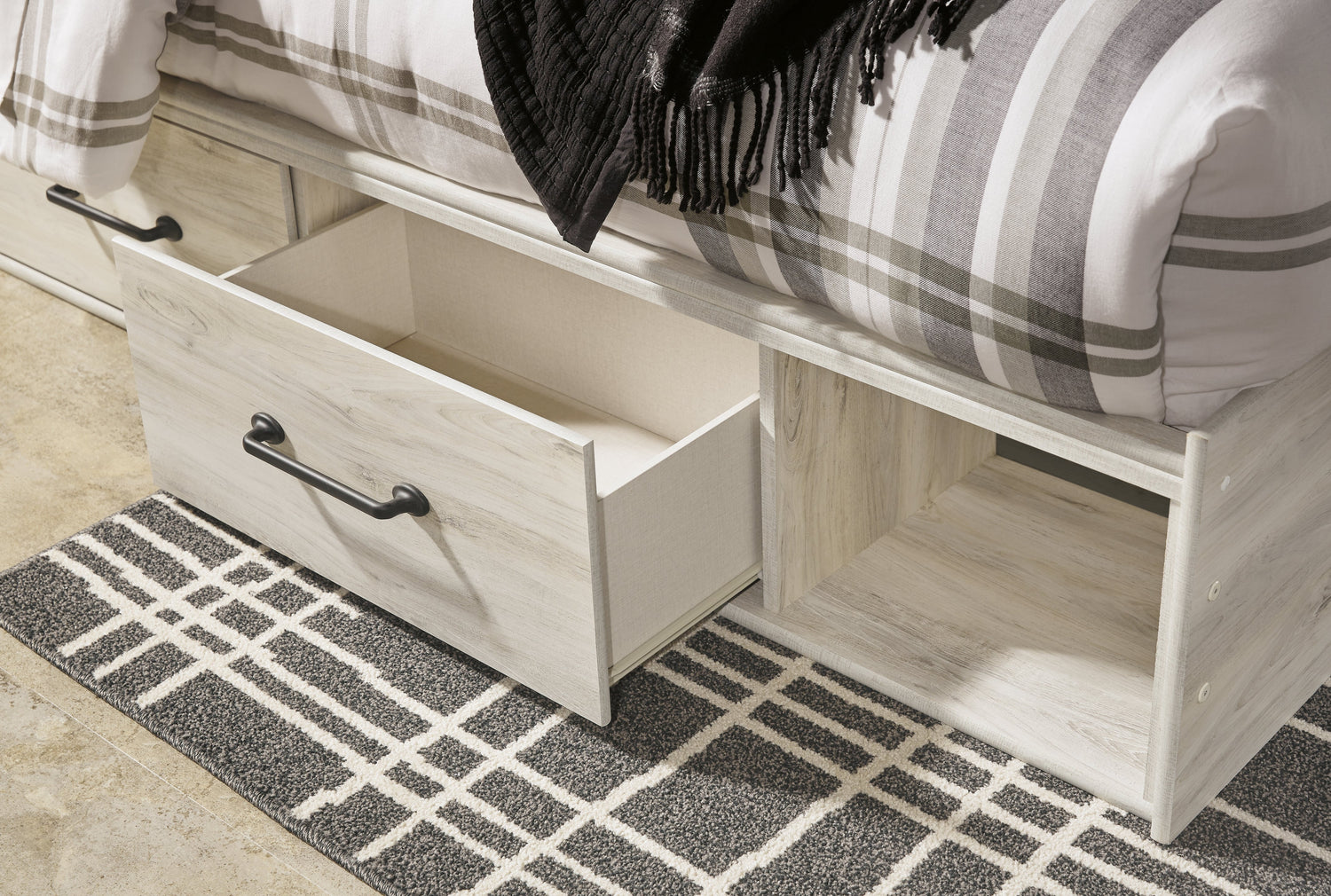 Cambeck Queen Panel Bed with 4 Storage Drawers with Mirrored Dresser and Chest in Whitewash - PKG003021