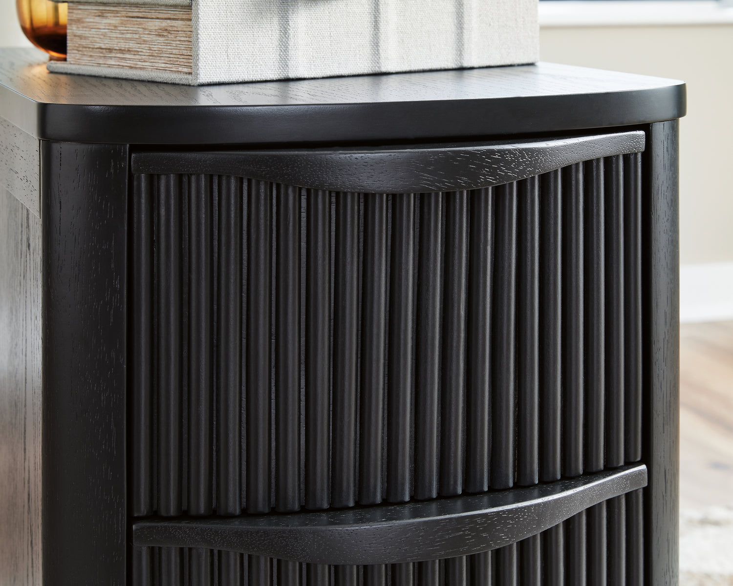 Camdill Black Chairside End Table - T208-117