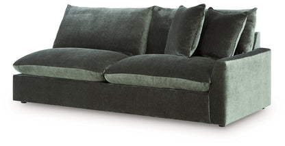 Carriage View Jade Right-Arm Facing Sofa - 7800167