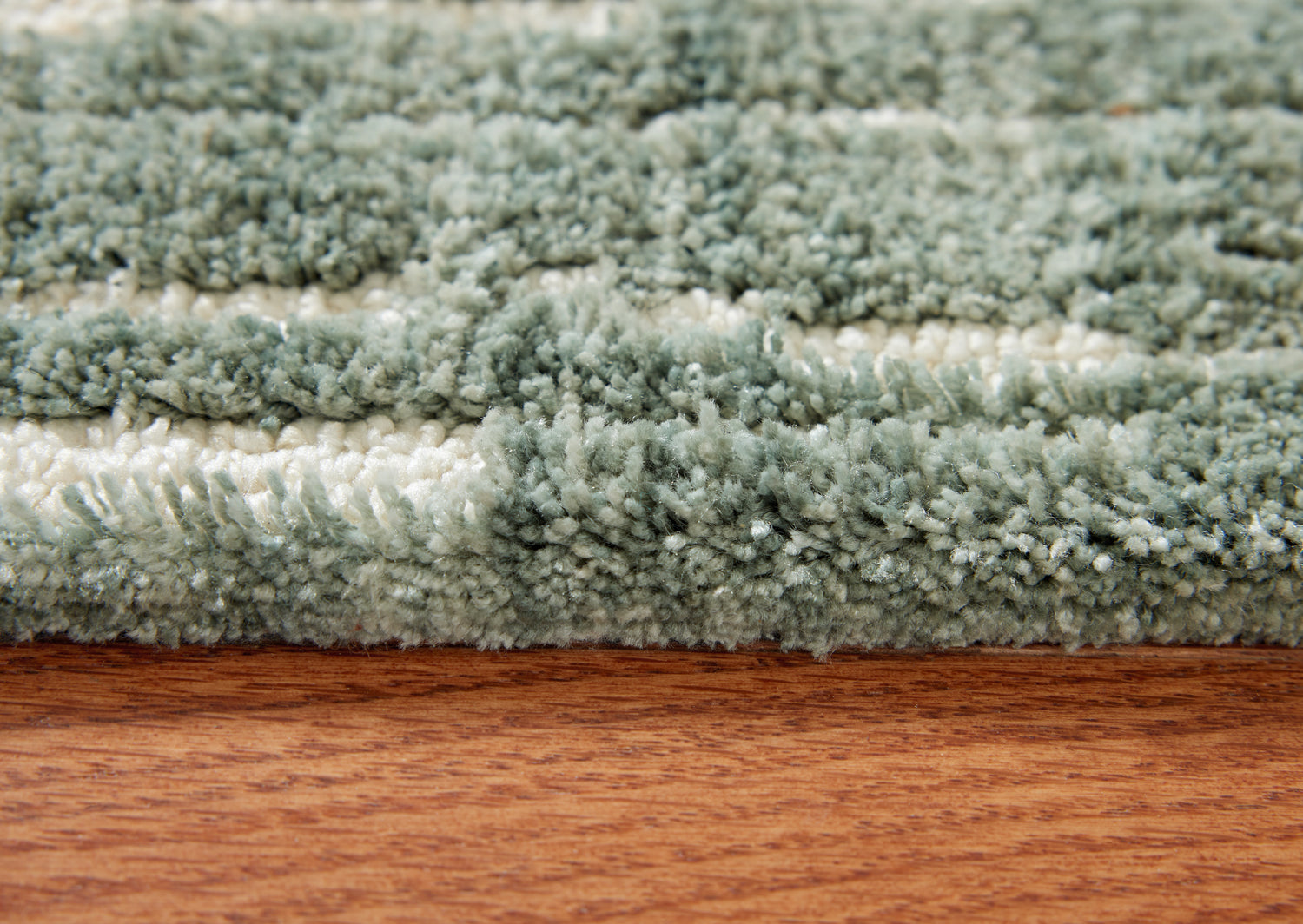 Cayworth Teal/White Medium Rug - R407092