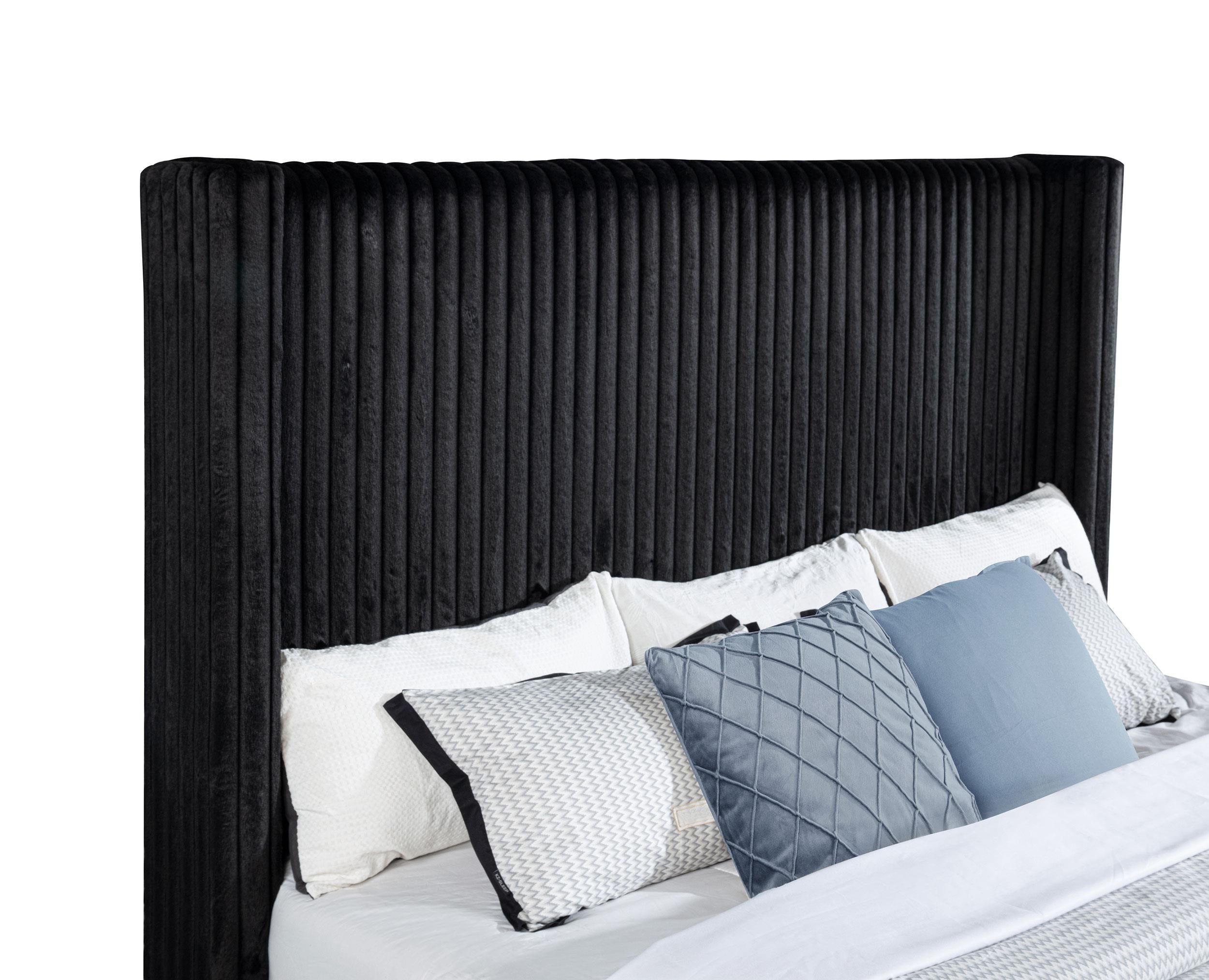 Centergrove Upholstered Queen Wingback TV Bed Black - 315945Q