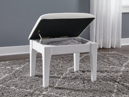 Chalanna White Vanity Stool - B822-01