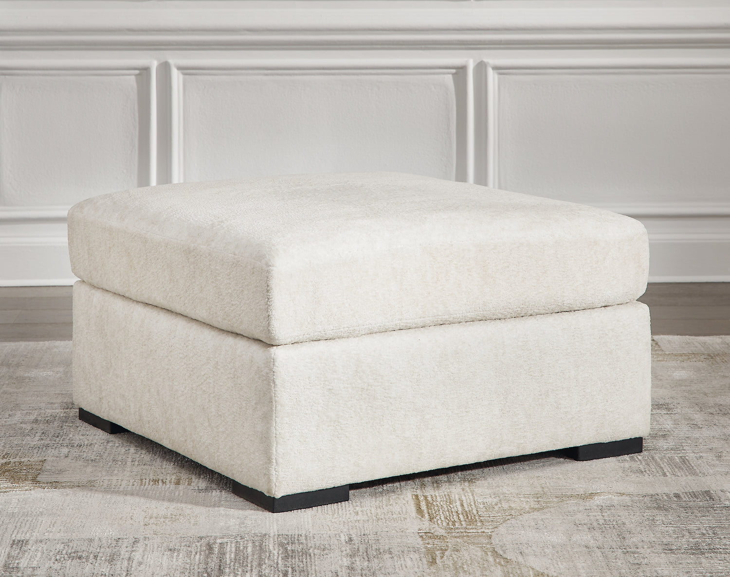 Chessington 4-Piece Sectional and Oversized Accent Ottoman - 61904U1