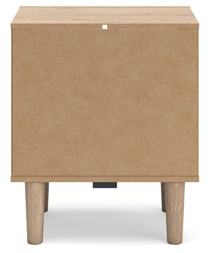 Cielden Full Upholstered Panel Bed with Mirrored Dresser and 2 Nightstands in Two-tone - PKG018673