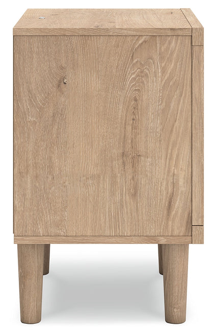 Cielden King Panel Bed with Mirrored Dresser and 2 Nightstands in Two-tone - PKG018919