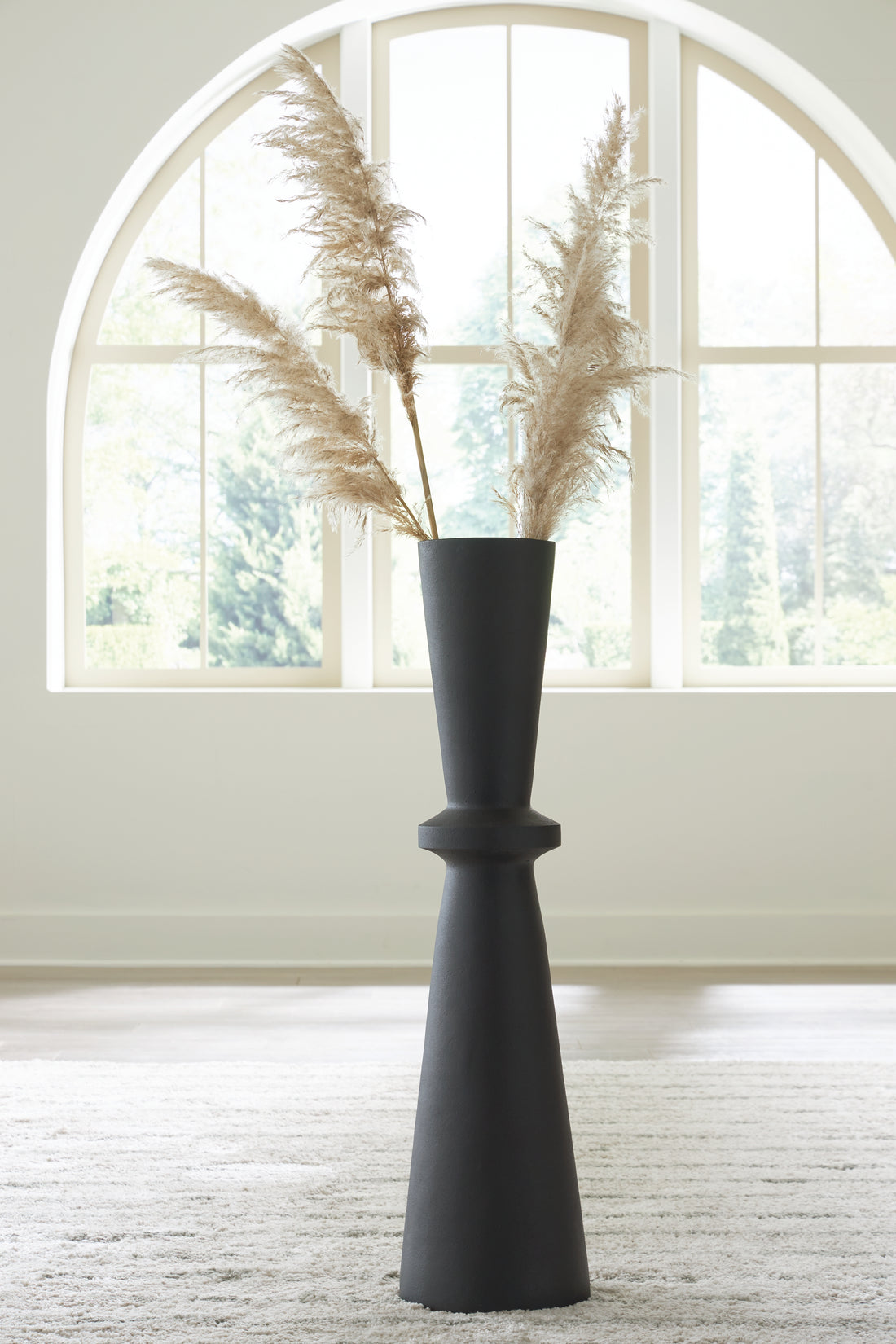 Collisten Black Vase - A2000664