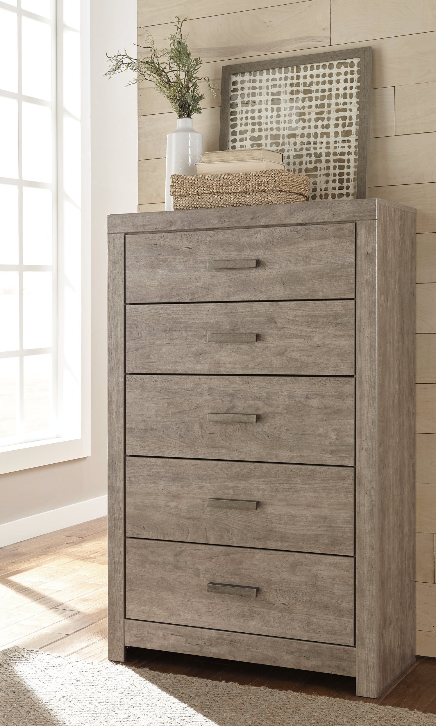 Culverbach Full Panel Bed, Dresser and Chest - B070B32