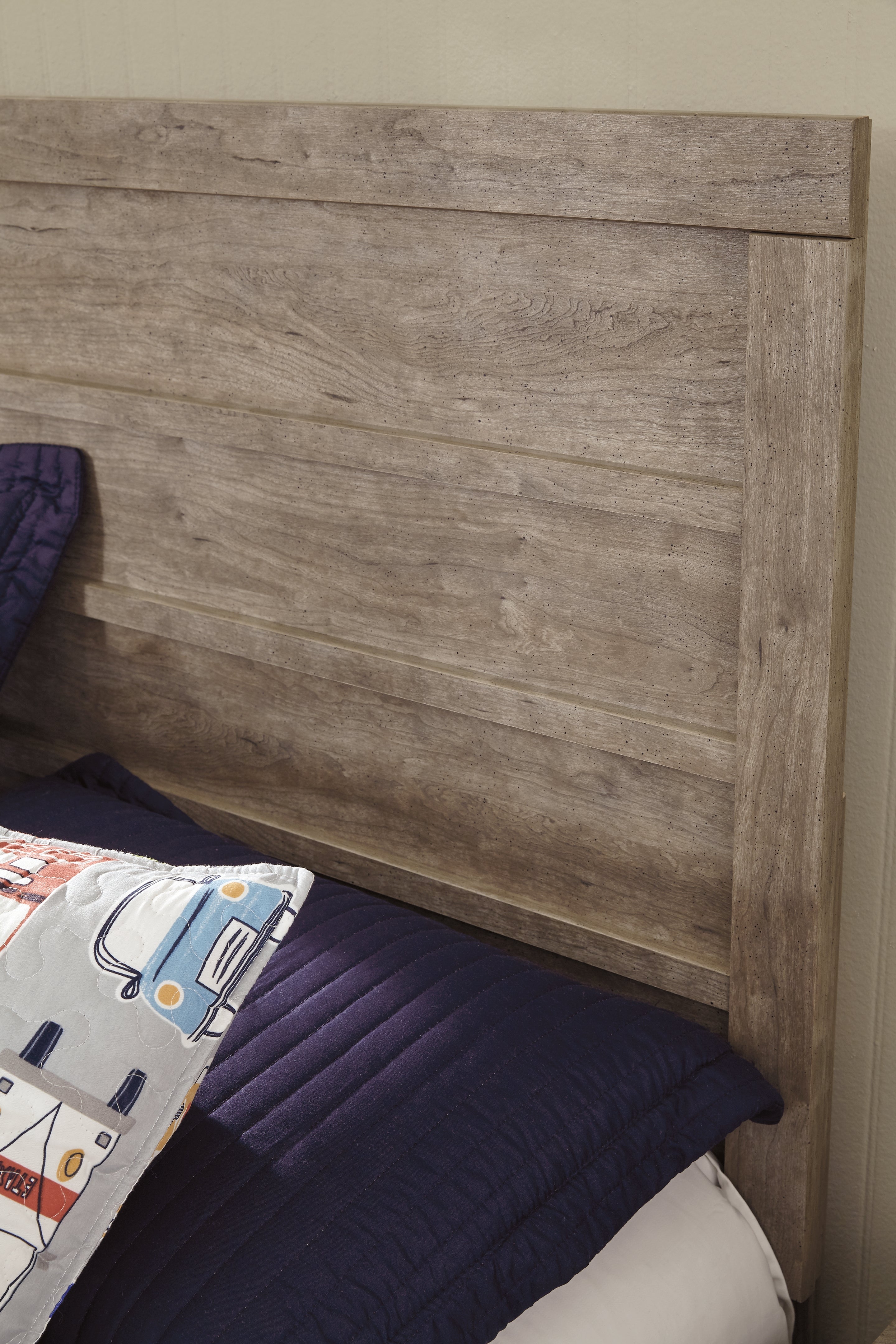 Culverbach Full Panel Bed, Dresser and Chest - B070B32