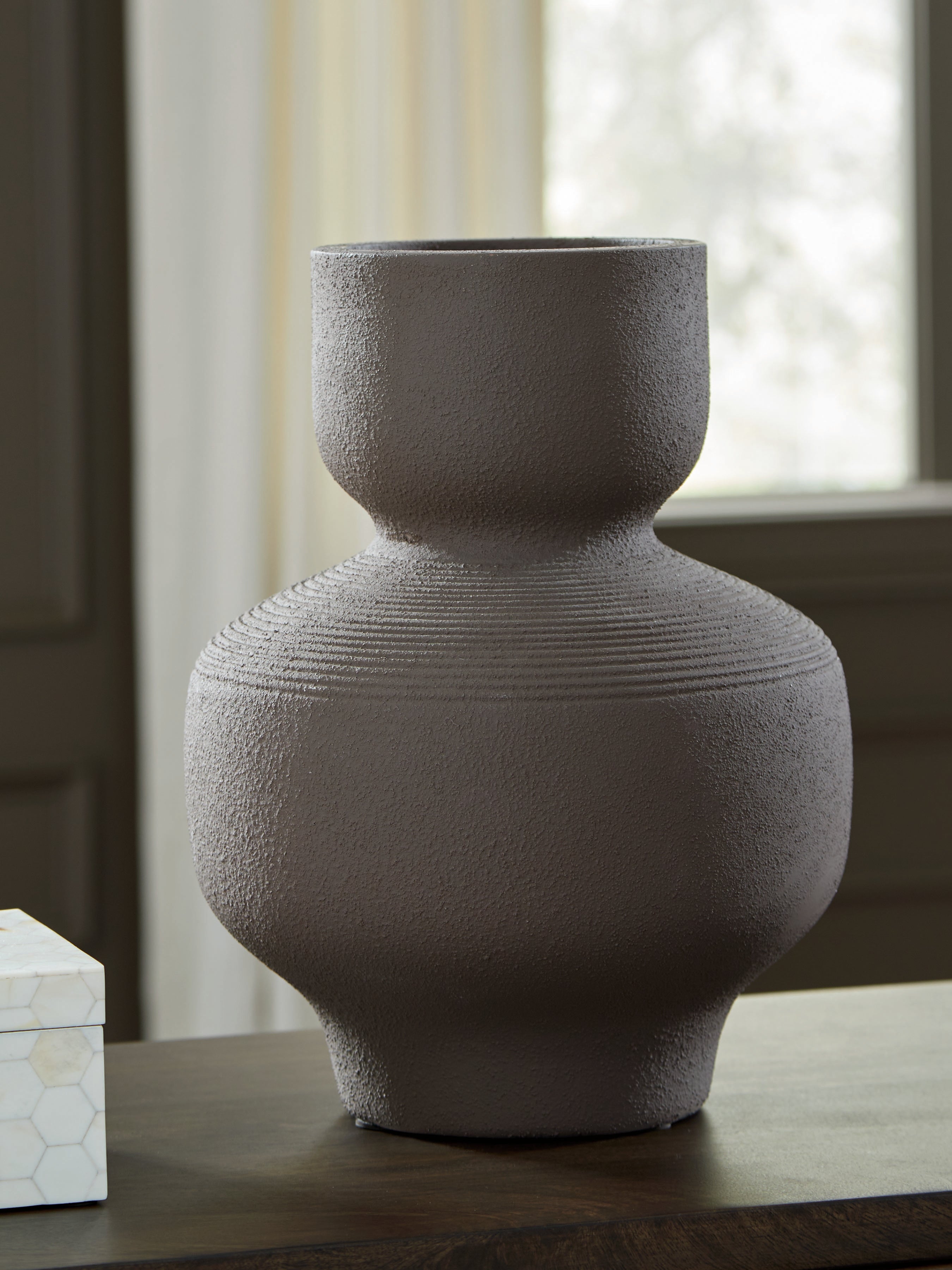 Dalsen Brown Vase - A2000872