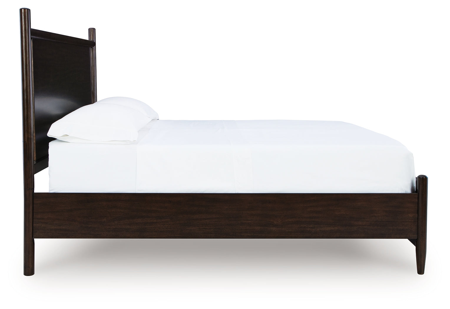 Dantenton Merlot California King Panel Bed - B611B7