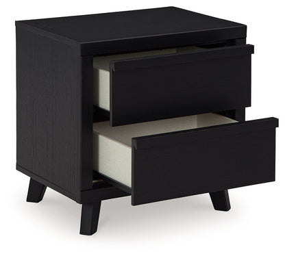 Danziar Queen Panel Bed with Mirrored Dresser and 2 Nightstands in Black - PKG015896