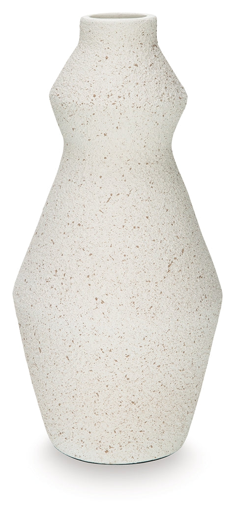 Dawthorne Cream Vase - A2000850
