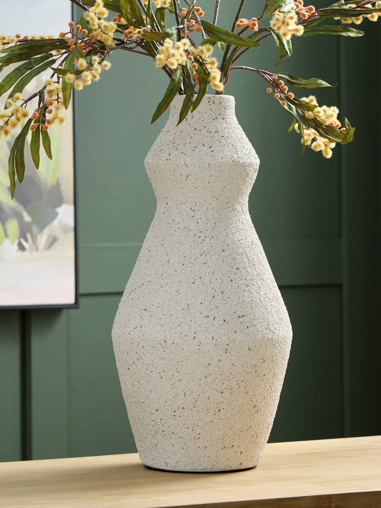 Dawthorne Cream Vase - A2000851