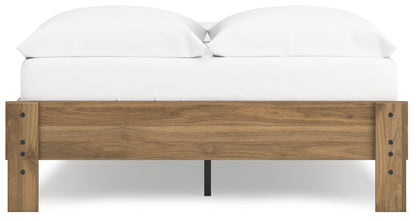 Deanlow Full Platform Bed with Dresser, Chest and 2 Nightstands in Honey - PKG017194