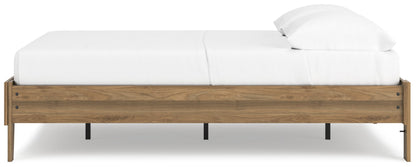 Deanlow Full Platform Bed with Dresser in Honey - PKG017191