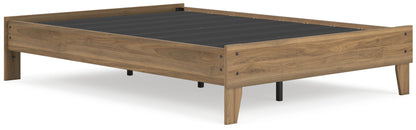 Deanlow Full Platform Bed with Dresser in Honey - PKG017191