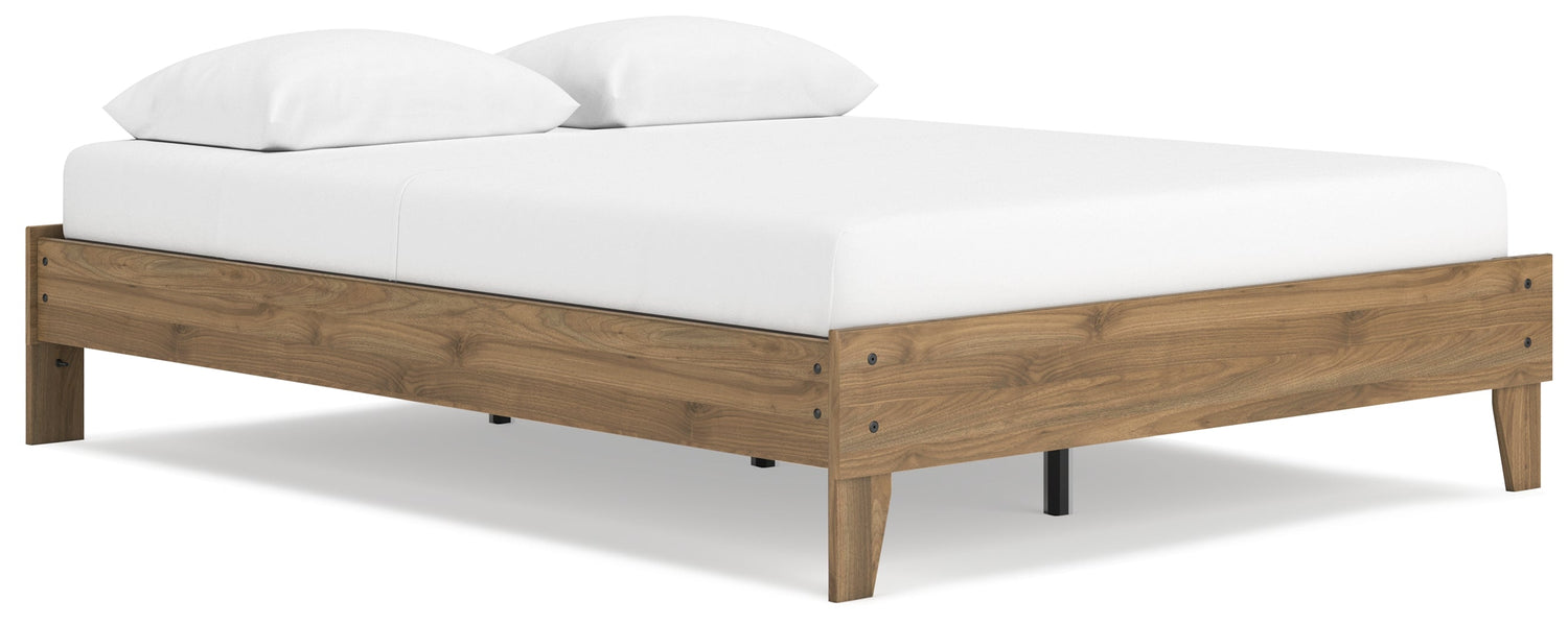 Deanlow Queen Platform Bed with Dresser and Chest in Honey - PKG017273