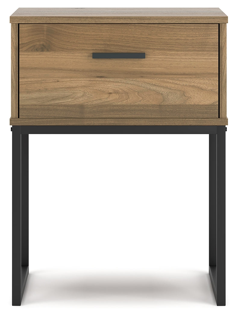 Deanlow Twin Panel Headboard with Dresser, Chest and 2 Nightstands in Honey - PKG017173