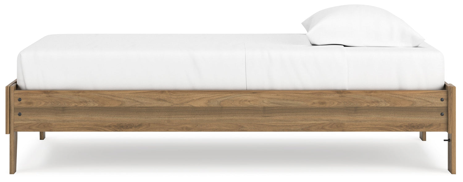 Deanlow Twin Platform Bed with Dresser and Chest in Honey - PKG017189