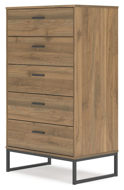 Deanlow Twin Platform Panel Bed with Dresser, Chest and 2 Nightstands in Honey - PKG017201