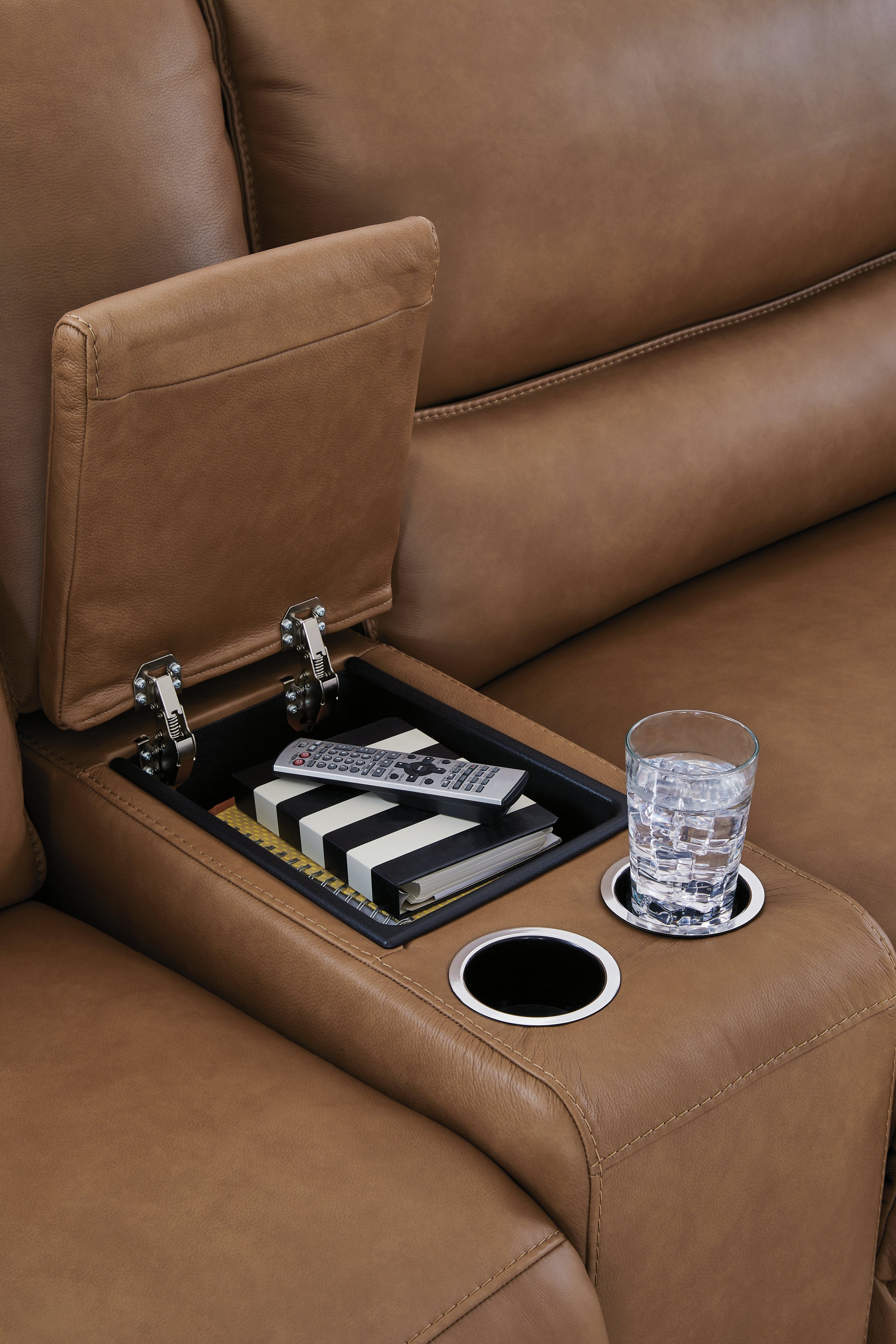 DeepWakes Caramel 6-Piece Reclining Sectional with Storage Console - PCU62606S36