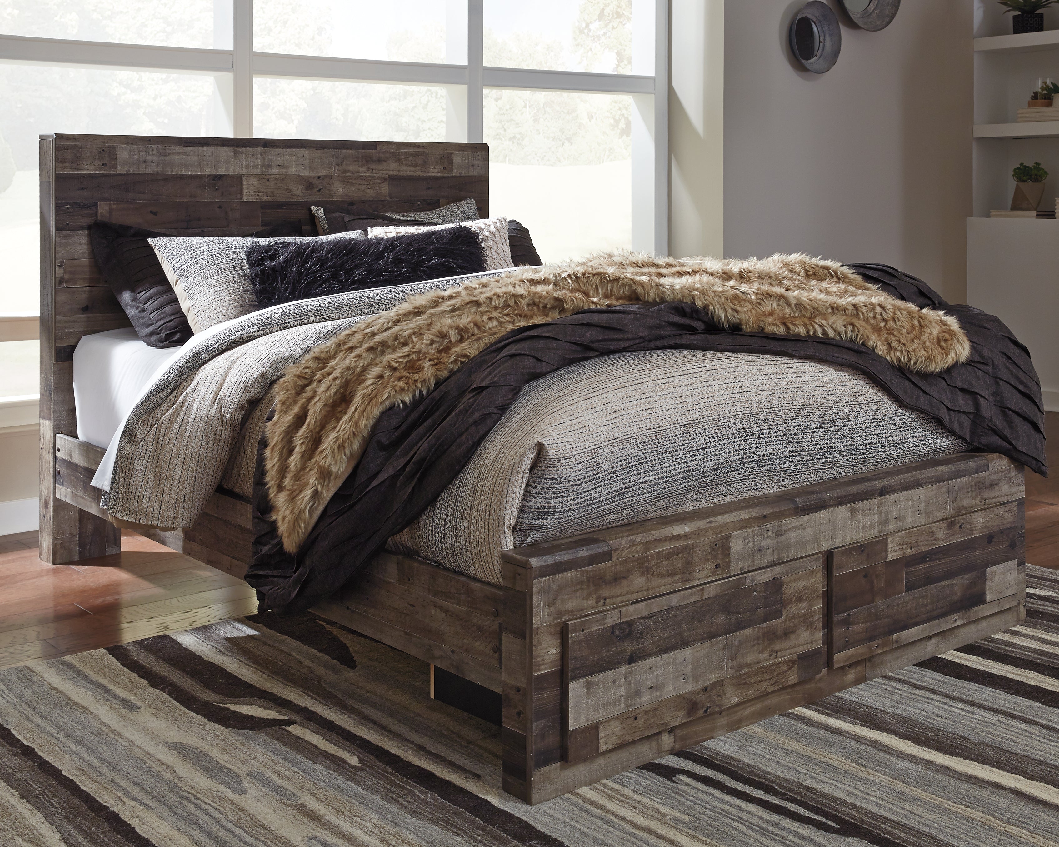 Derekson Multi Gray Queen Storage Bed and 2 Chests - B200B67