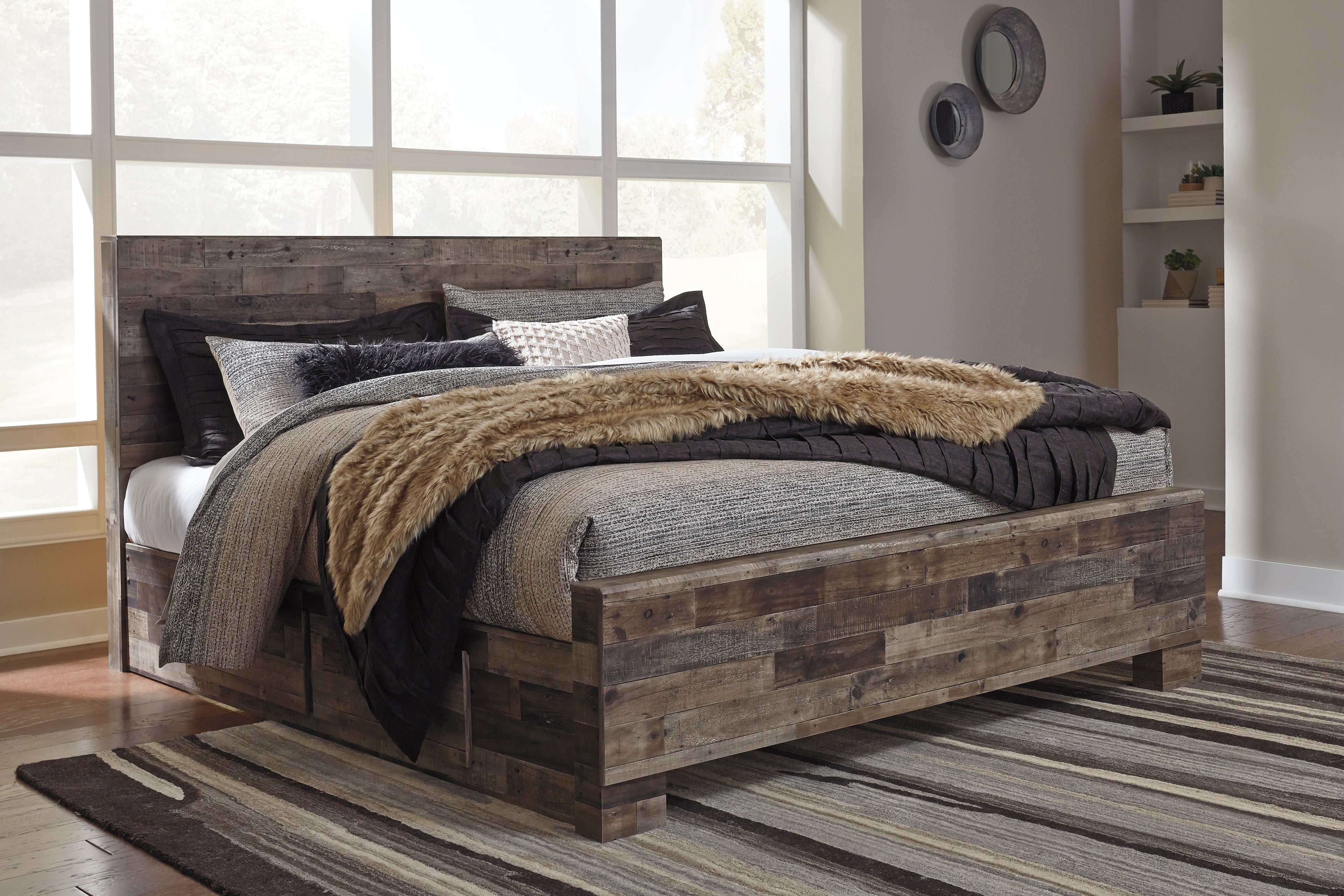 Derekson  Queen Panel Bed with 2 Side Storage - B200B43