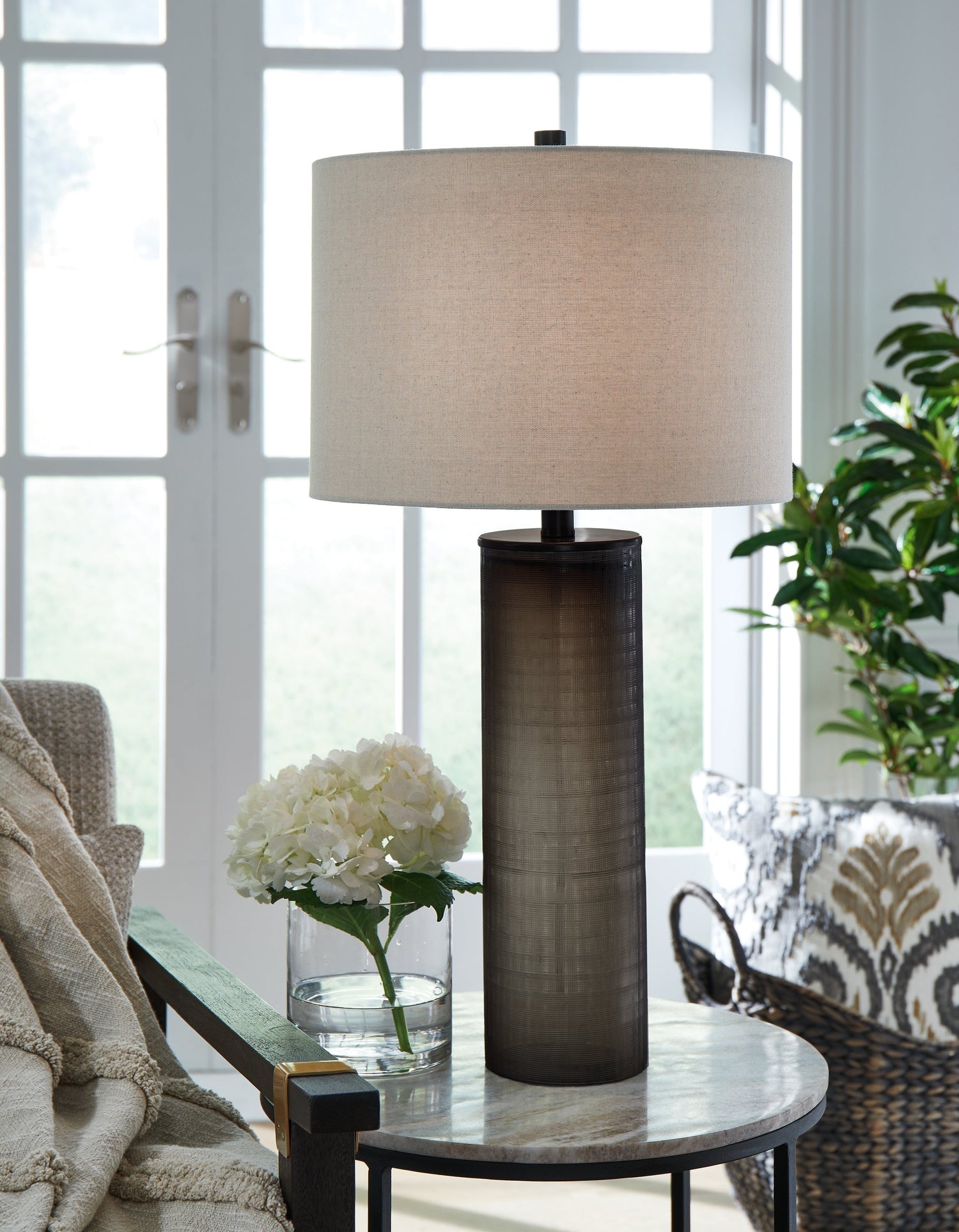 Dingerly 2-Piece Table Lamp Set in Brown - PKG015582