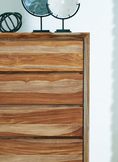 Dressonni Brown Chest of Drawers - B790-46