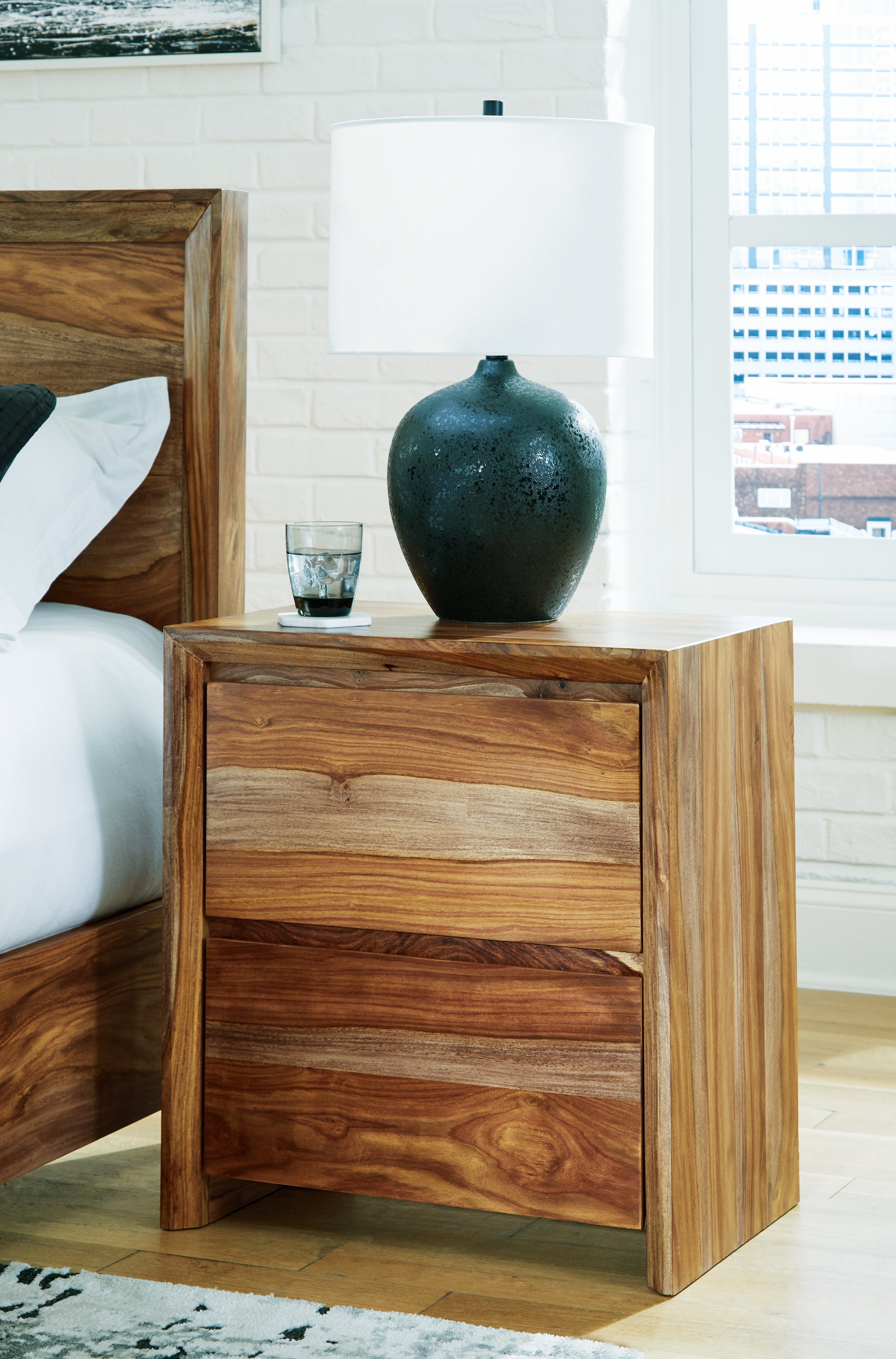 Dressonni Brown Nightstand - B790-92