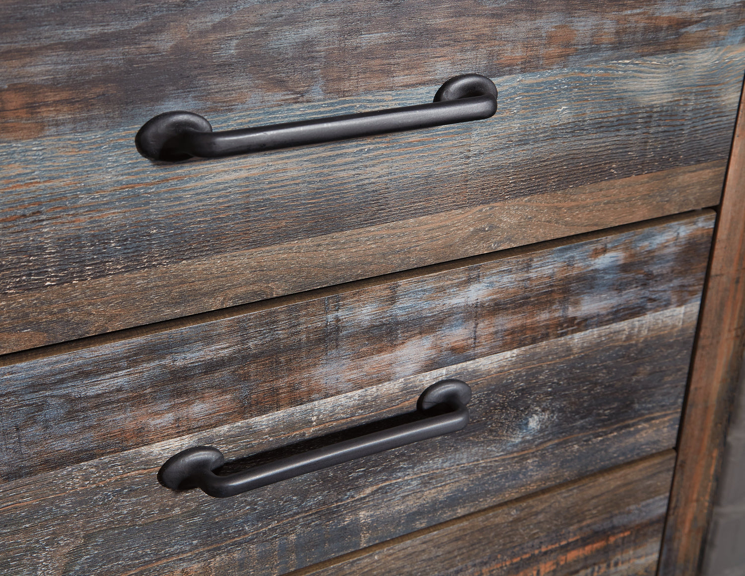 Drystan King Panel Bed with Mirrored Dresser, Chest and 2 Nightstands in Multi from Ashley - Luna Furniture