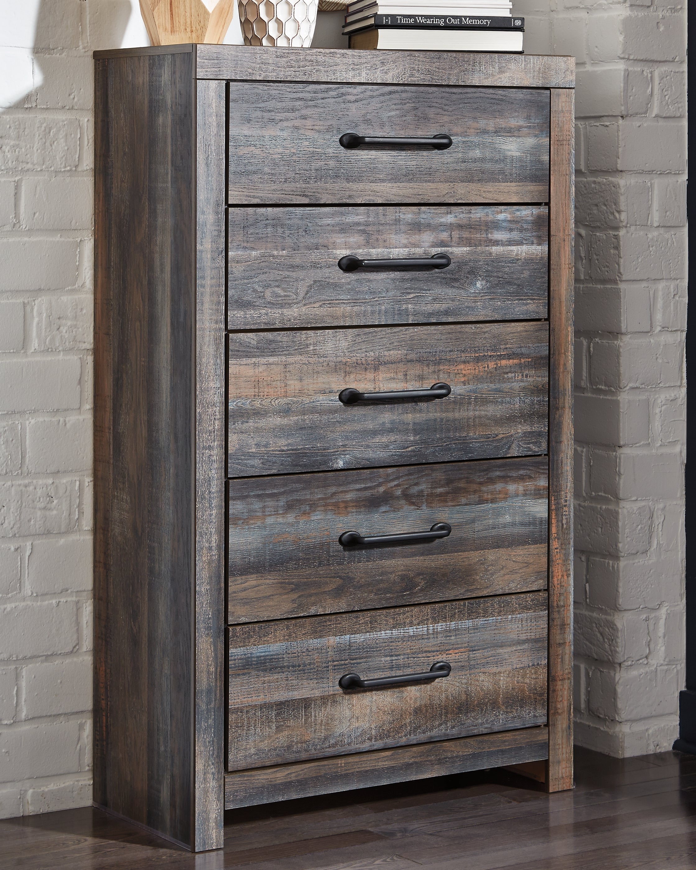 Drystan King Panel Bed with Mirrored Dresser, Chest and 2 Nightstands in Multi from Ashley - Luna Furniture