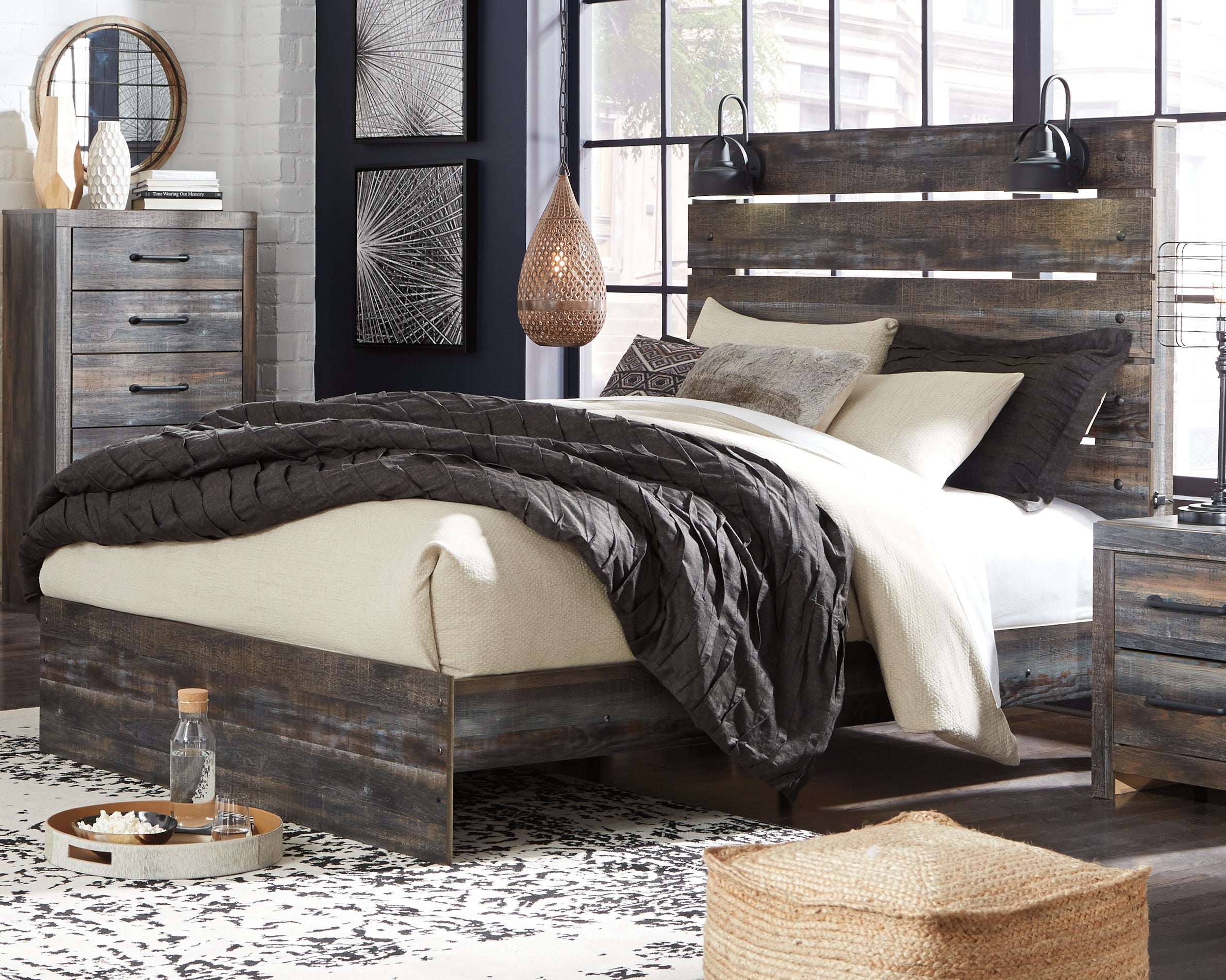 Drystan Queen Panel Bed with Dresser and Nightstand in Multi - PKG020437