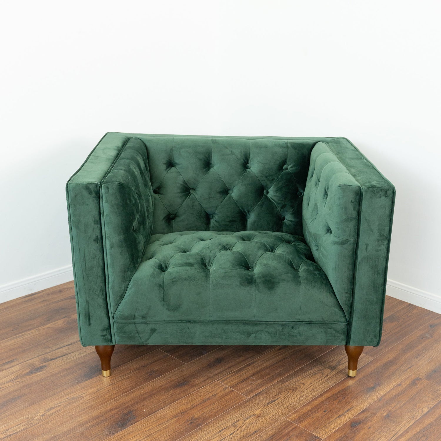 Evelyn Tufted Back Velvet Lounge Chair - LCH00300601