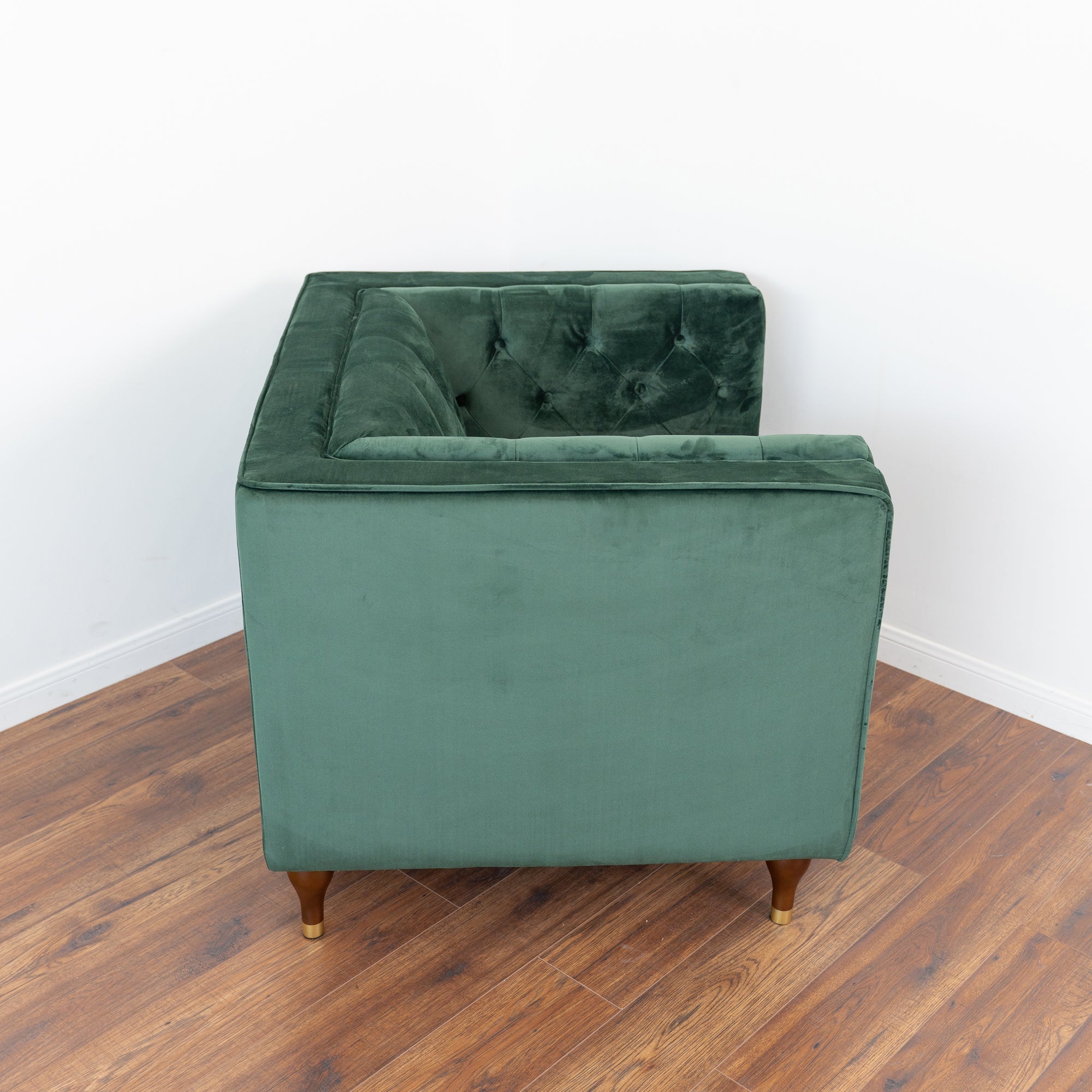 Evelyn Tufted Back Velvet Lounge Chair - LCH00300601