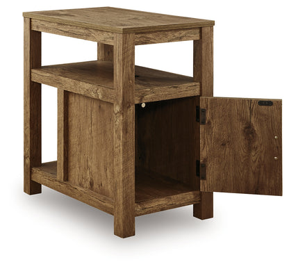 Fendenmore Brown Chairside End Table - T190-117