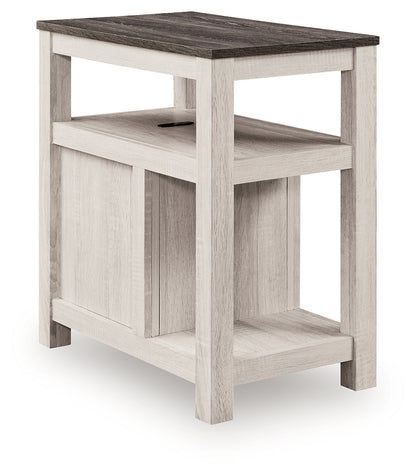 Fendenmore Two-tone Chairside End Table - T190-217