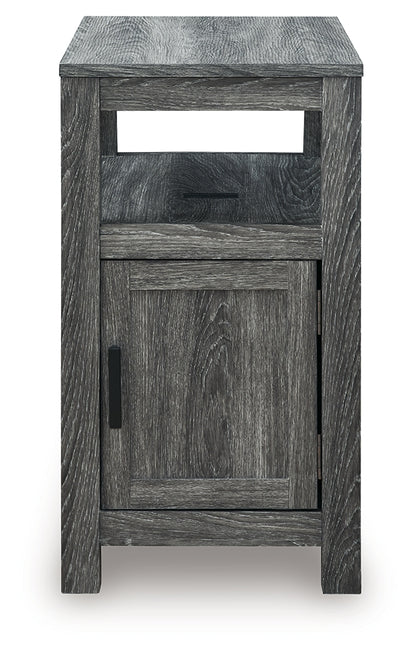 Fendenmore Two-tone Chairside End Table - T190-317