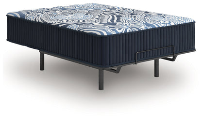 Firm Luxe 2.0 Blue California King Mattress - M49651