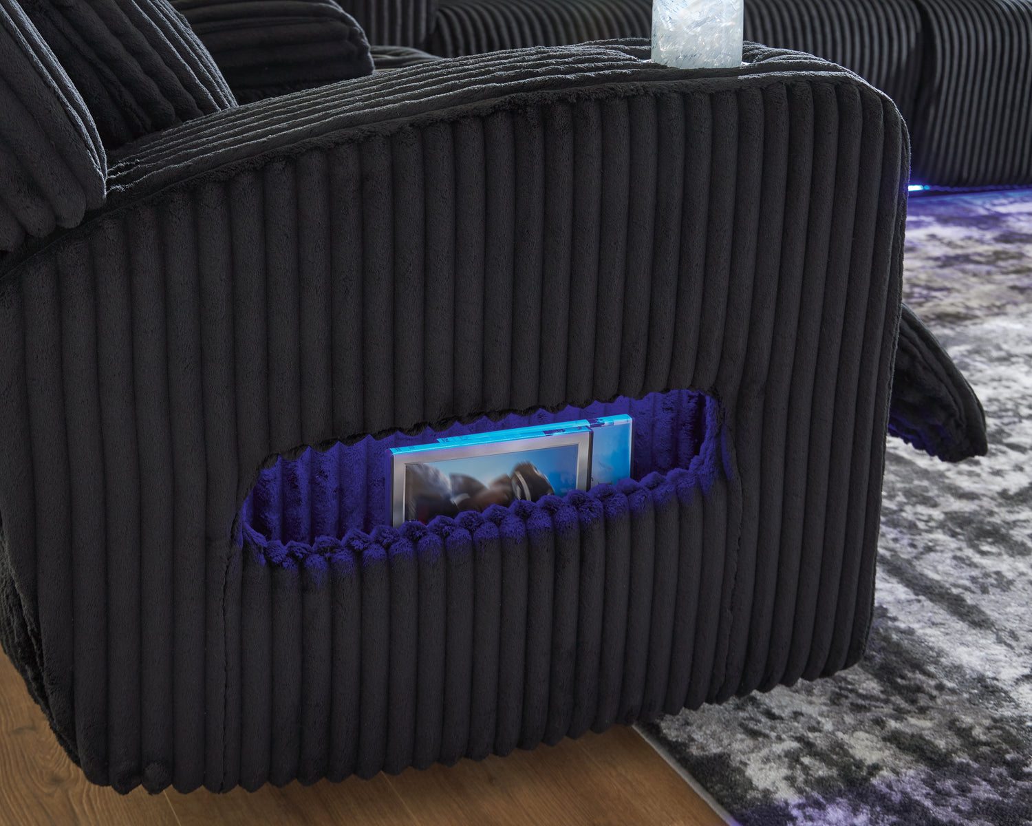 Forest Lake Black Power Recliner - PC6420213