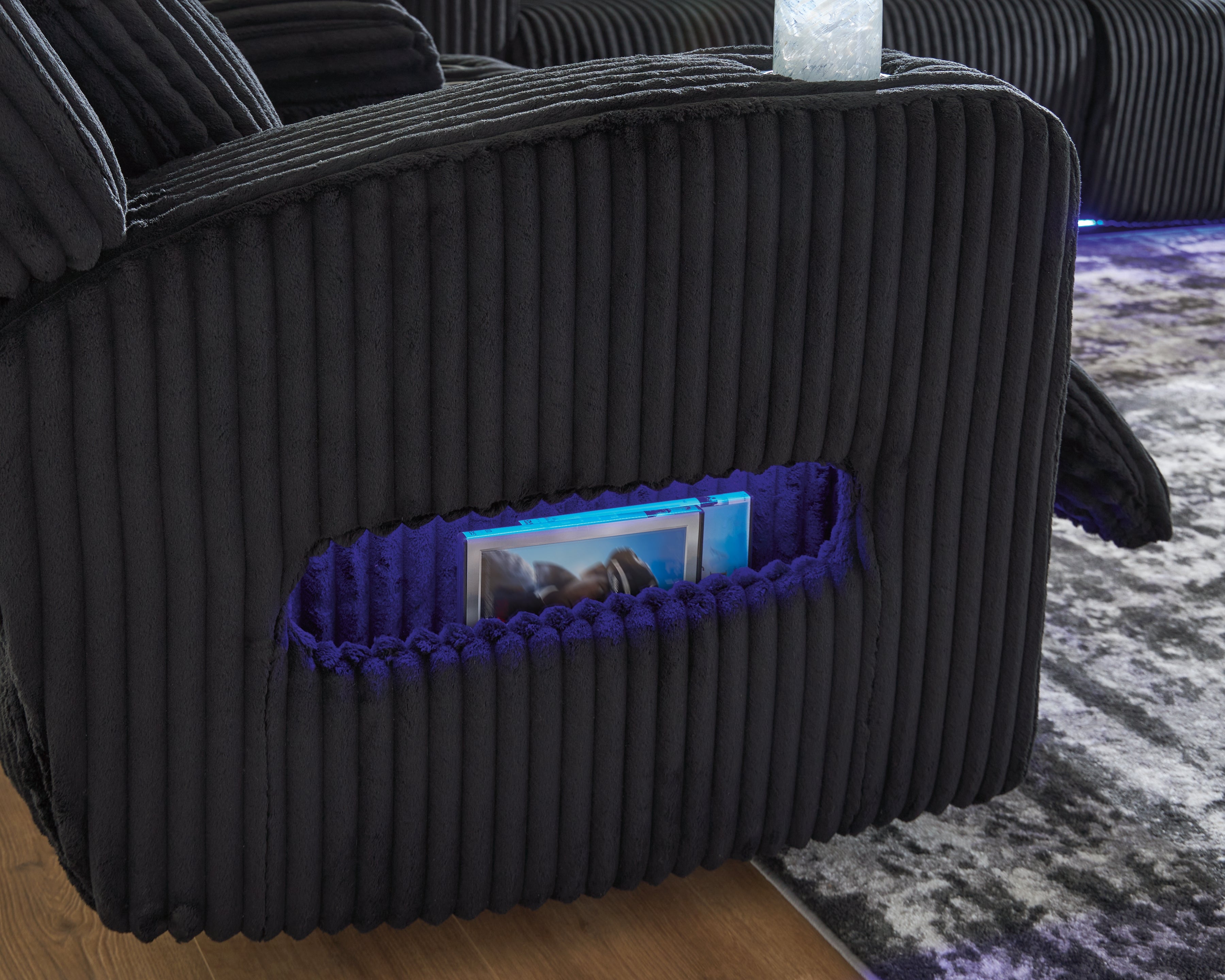 Forest Lake Black Power Recliner - PC6420213