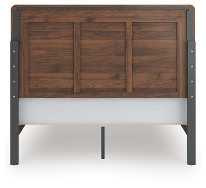 Fortlorn Walnut Brown Queen Panel Bed - PCB386B2